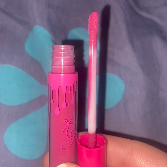 *tipsy lipstick ONLY - Picture 5 of 9